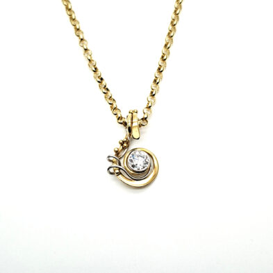 gold & diamond pendant
